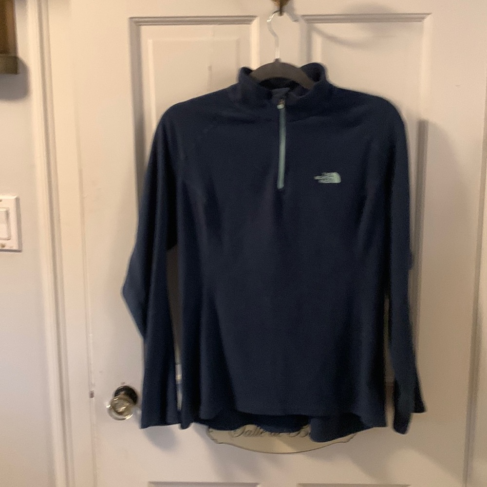 The North Face dark green/ light green trim fleece quarter zip pullover